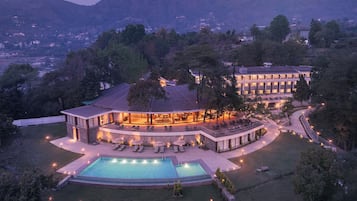 Front of property - evening/night