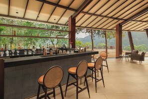 Bar (in der Unterkunft)