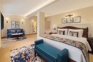 Hochwertige Bettwaren, Daunenbettdecken, Minibar, Zimmersafe