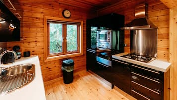 Refrigerador, microondas, horno y lavavajillas