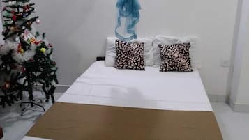 3 Schlafzimmer, Bügeleisen/Bügelbrett, kostenloses WLAN, Bettwäsche