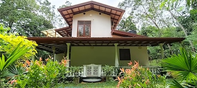 Sanduhan Villa, Stay in Sri Lanka!