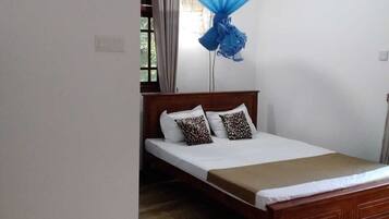 3 chambres, fer et planche à repasser, Wi-Fi gratuit, draps fournis