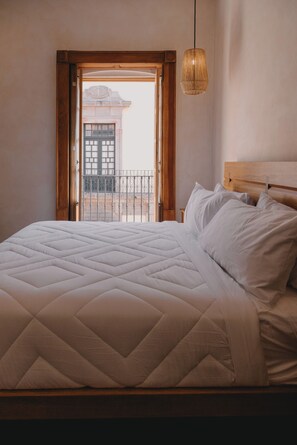 Chambre supérieure, balcon | Literie de qualité, coffre-fort, rideaux d’obscurcissement