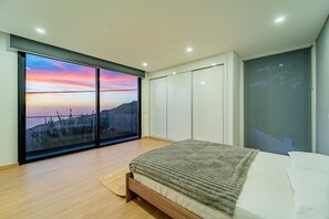 3 多间卧室、熨斗/熨衣板、WiFi、床单