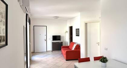 P045 – Porto Recanati, splendid three-room apartment 300 meters from the sea