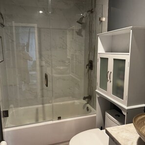 Handdoeken, zeep, toiletpapier