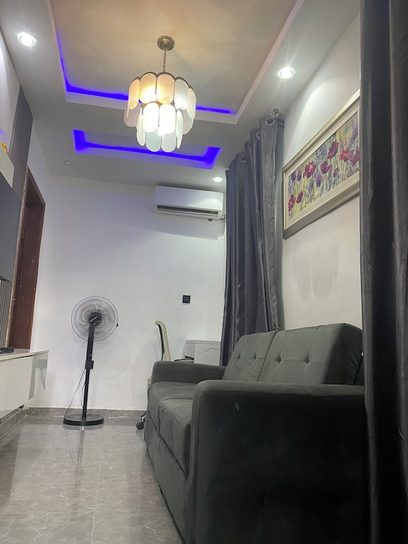Exquisite All Ensuite Mini Flat Serviced Apartment In Alimosho Lagos State - Lagos, Nigeria
