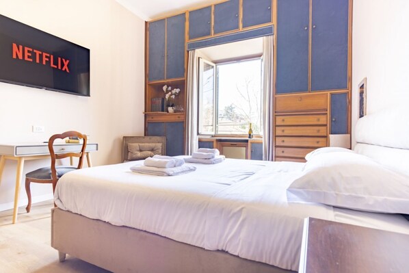 2 bedrooms, desk, iron/ironing board, travel cot - Elegantis.it La ParioLina Apartment (Roma)