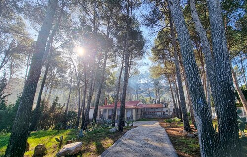 Amazing home in Macastre with sauna