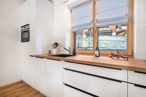 冰箱、烤箱、炉灶、洗碗机