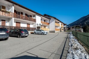 Exterior - Apartment 'Jan's  Am See' with Lake View, Balcony and Wi-Fi (Pracupola)