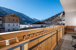 Property grounds - Apartment 'Jan's  Am See' with Lake View, Balcony and Wi-Fi (Pracupola)