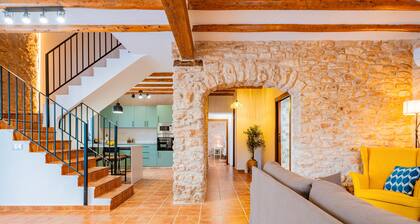 Casa rural "Mas de Morera" con acceso a la piscina durante todo el año