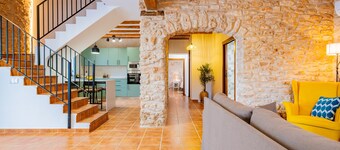 Casa rural "Mas de Morera" con acceso a la piscina durante todo el año