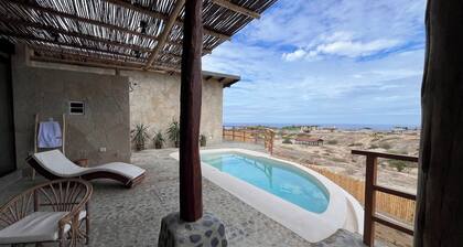  Luxury villa in Vichayito: infinity swimming pool, private forest, ocean view, 14 p