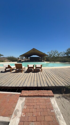 Outdoor pool - 🏝 Luxury villa in Vichayito: infinity swimming pool, private forest, ocean view, 14 p (Vichayito)