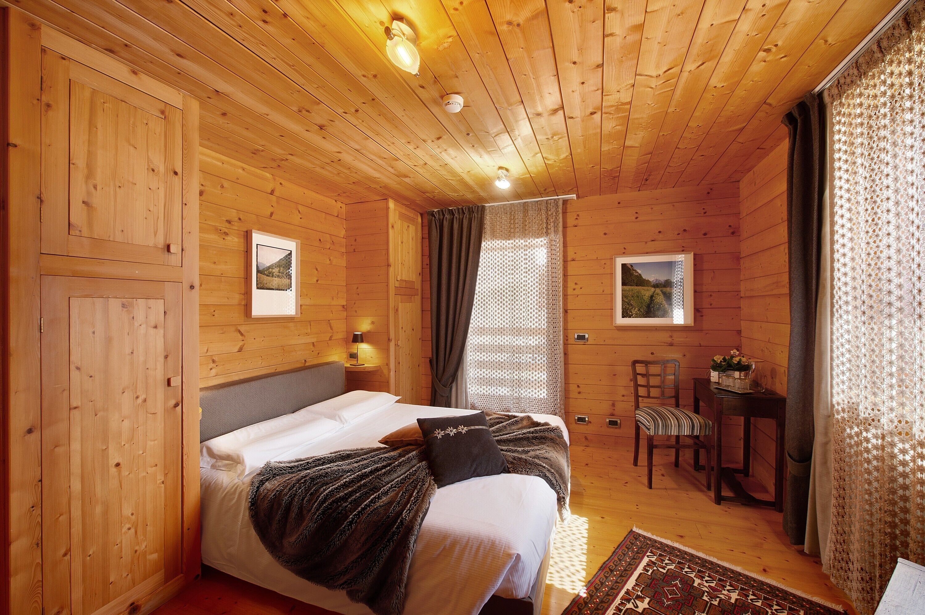 1 bedroom, WiFi (free), bed sheets
