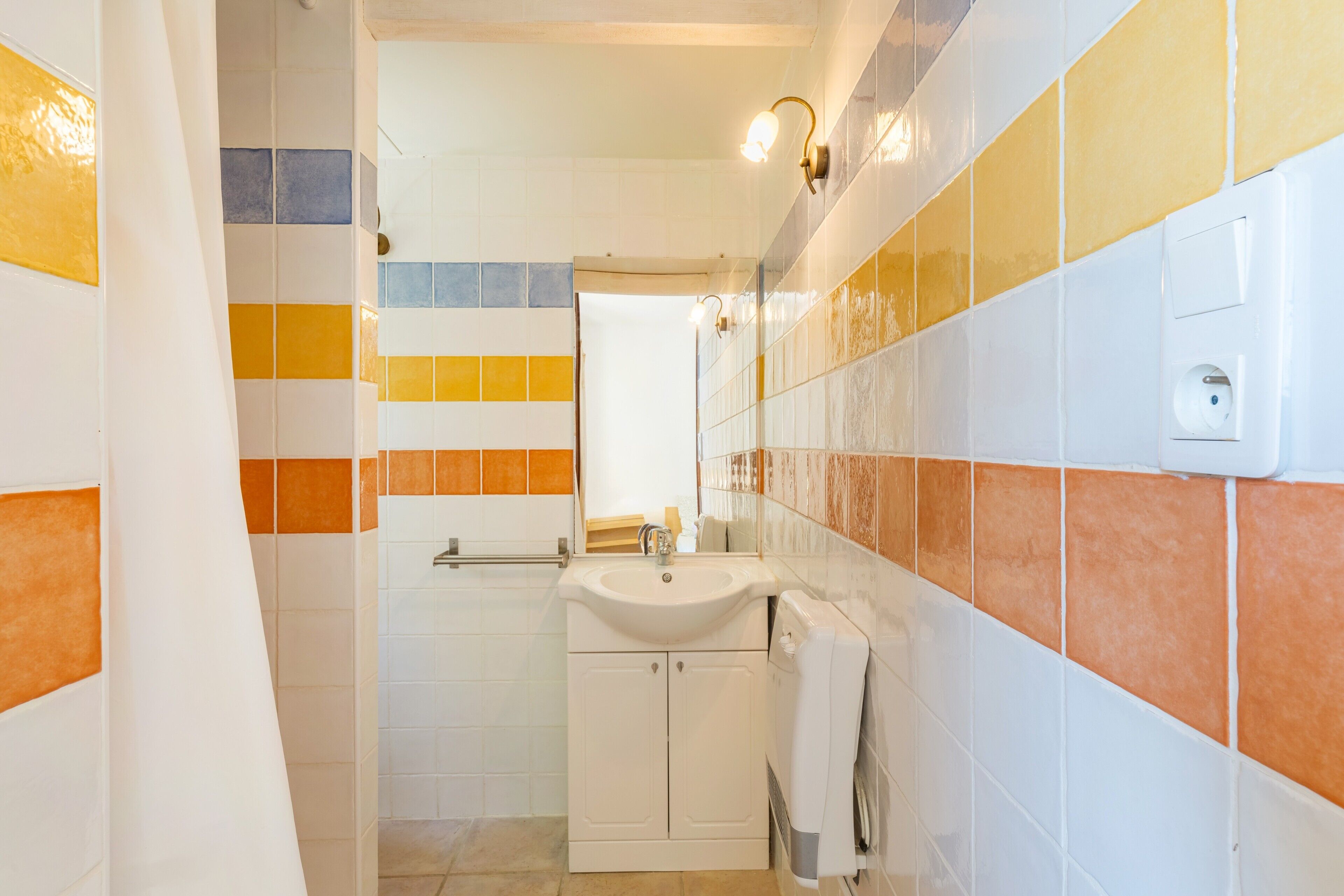 Douche, serviettes fournies