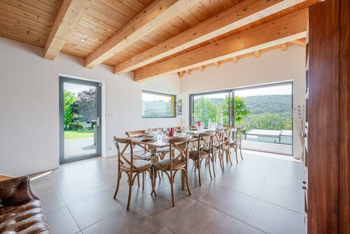 Villa 'La Quintessence' avec vue sur les montagnes, Wi-Fi et climatisation