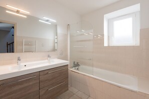 Een douche, een haardroger