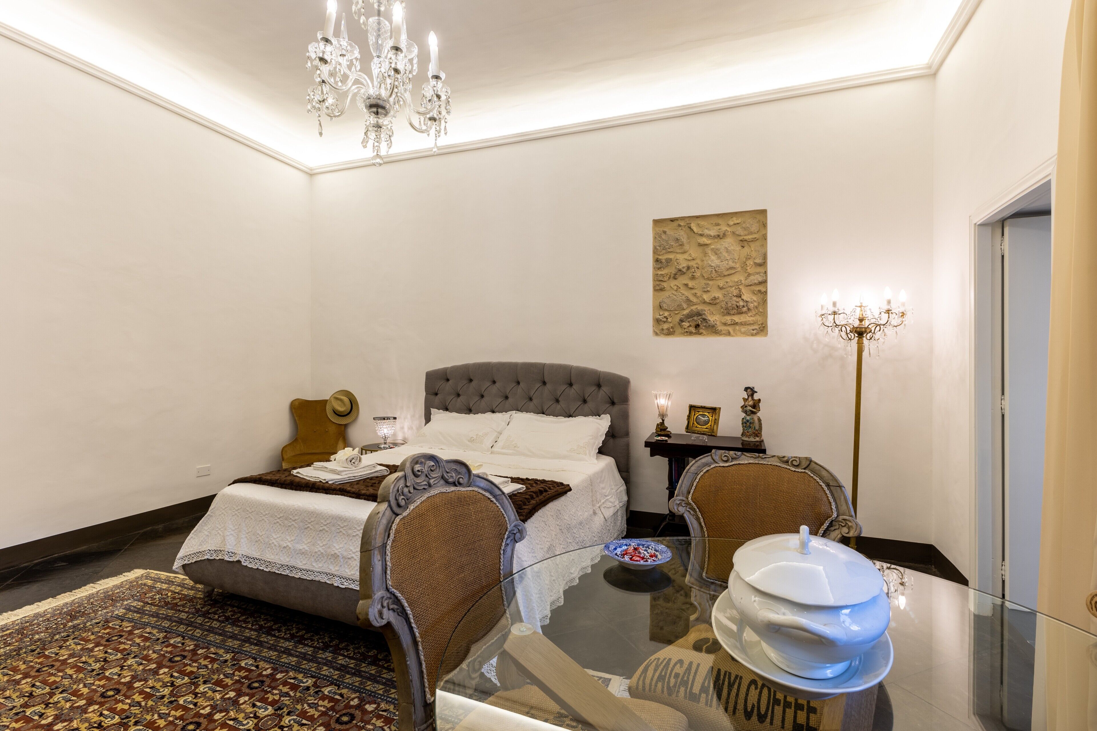 1 室のベッドルーム、アイロン / アイロン台、WiFi (無料)、ベッドシーツ