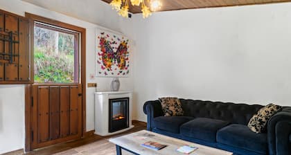 Apartment 'El Bosque' with Mountain Views