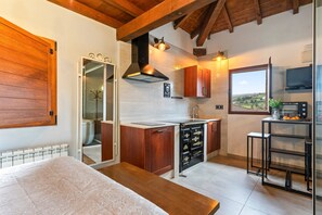 1 habitación y ropa de cama 