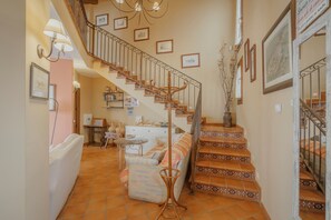 TV, fireplace - Country House 'La Panera' with Mountain View, Private Terrace and Wi-Fi (Castrojimeno)