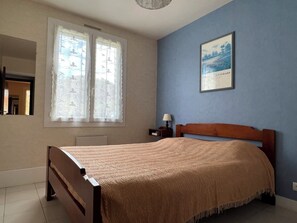 3 soverom og strykejern/-brett