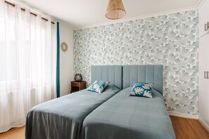 2 bedrooms, iron/ironing board, free WiFi