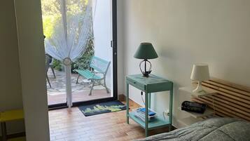 2 habitaciones, tabla de planchar con plancha y wifi gratis