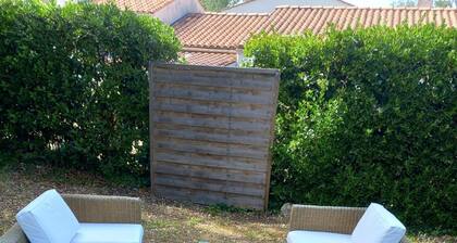 Family house with garden 8 minutes from the beach and surf at Vert Bois, ideal for nature and biking