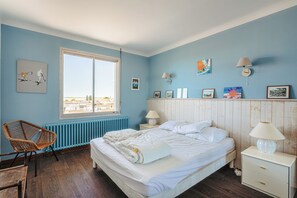 4 slaapkamers, een strijkplank/strijkijzer