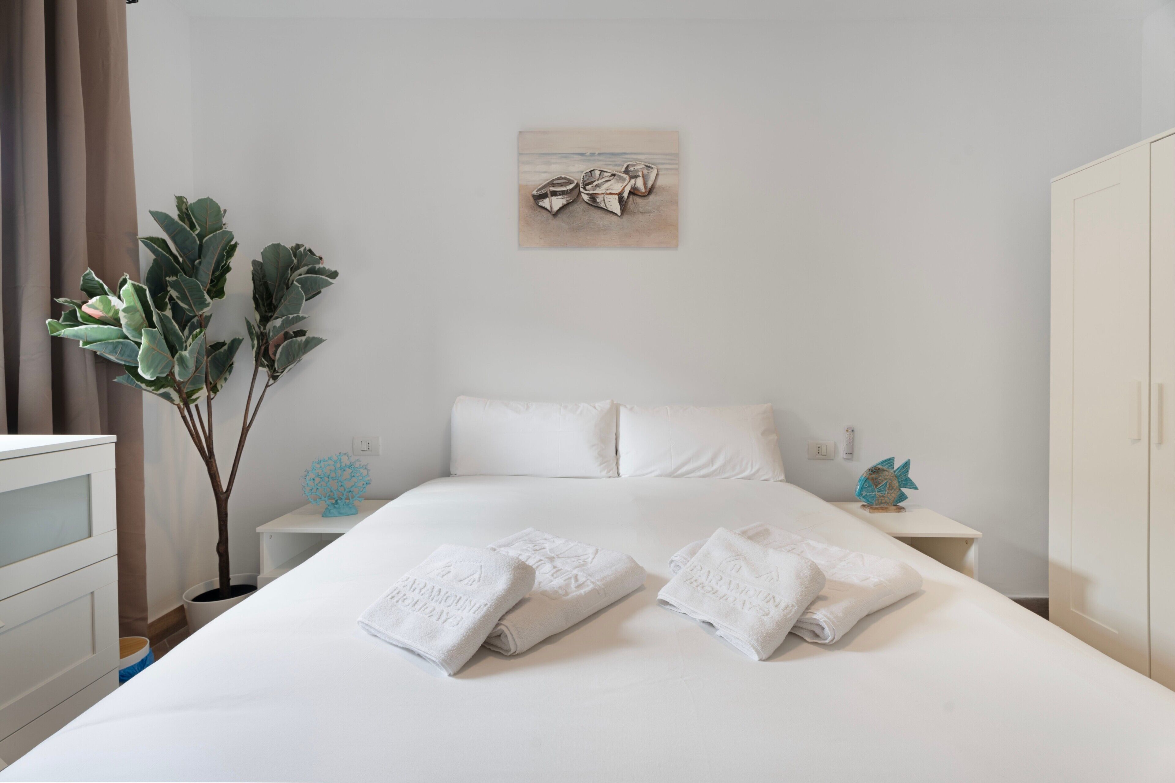 1 slaapkamer, een strijkplank/strijkijzer, gratis wifi, beddengoed