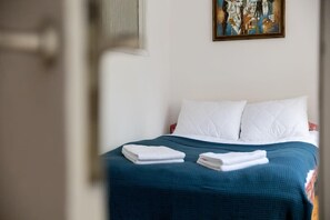 2 chambres, fer et planche à repasser, Wi-Fi, draps fournis