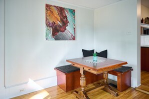 Dining - Charming 3bdrm Home in Centretown w Free Parking (Ottawa)