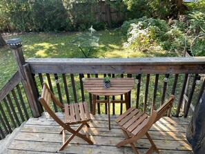 Outdoor dining - Charming 3bdrm Home in Centretown w Free Parking (Ottawa)