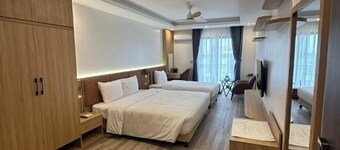 Atour Phoenix Hotel