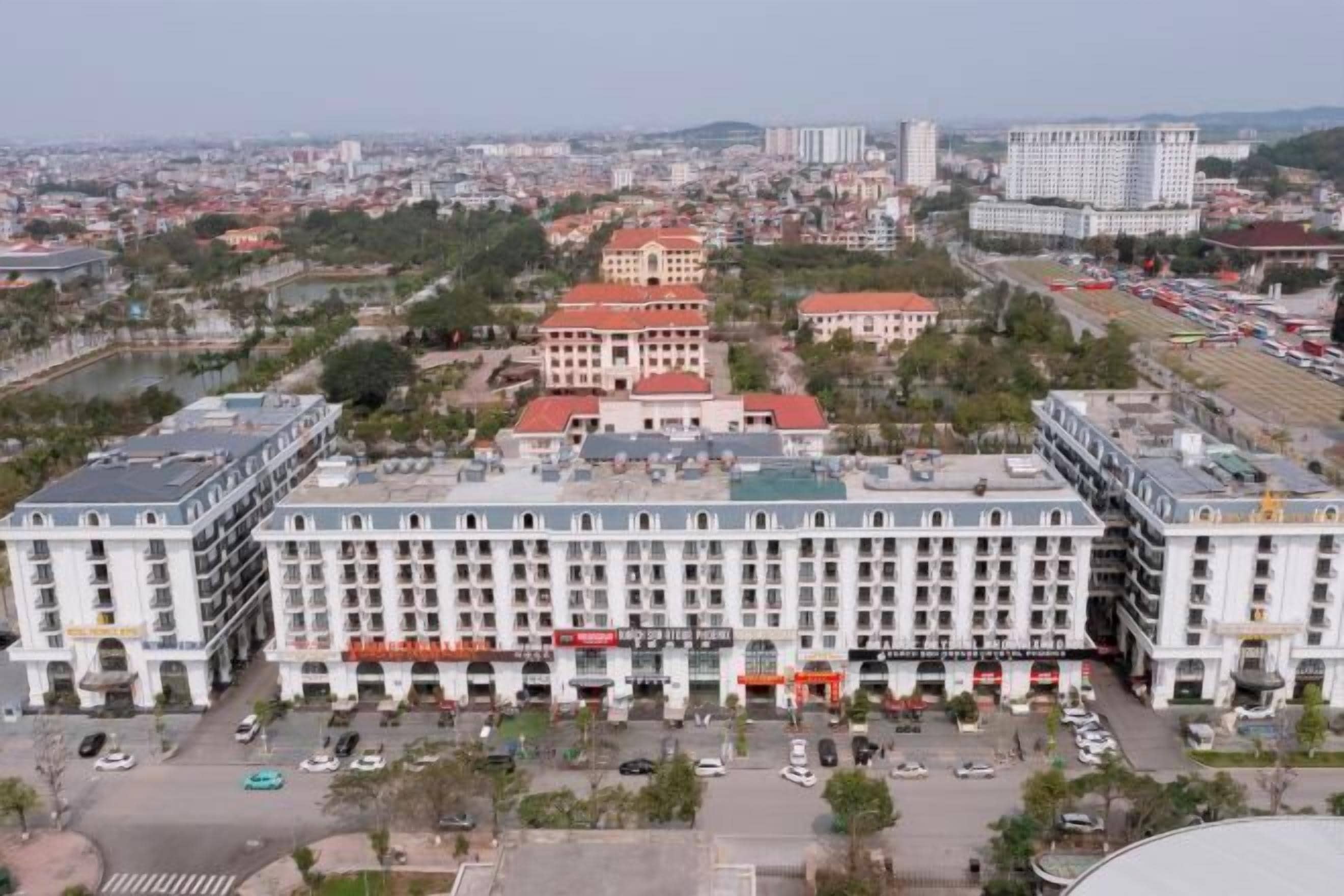 الإطلالة من المنشأة