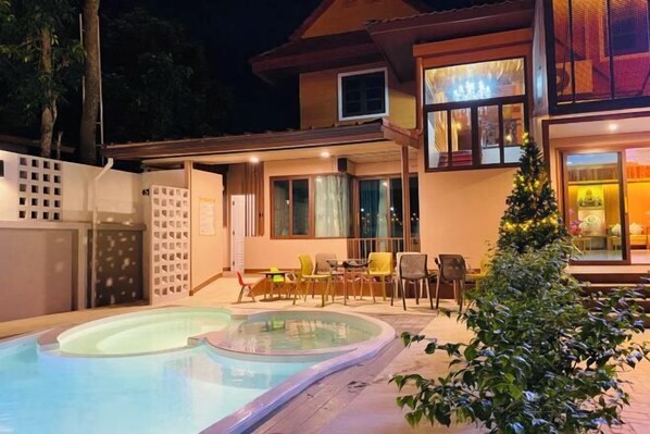 Alberca al aire libre