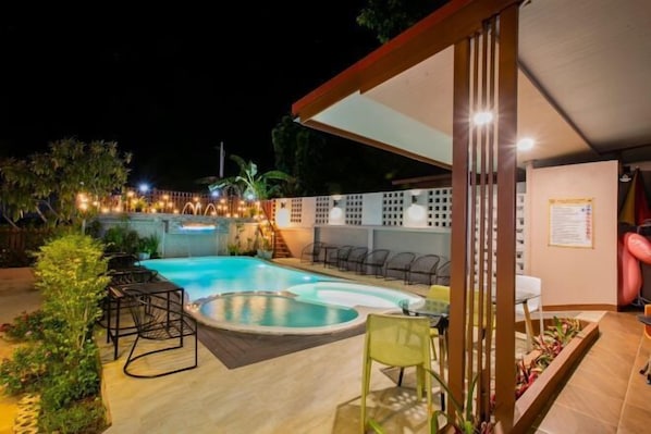 Alberca al aire libre