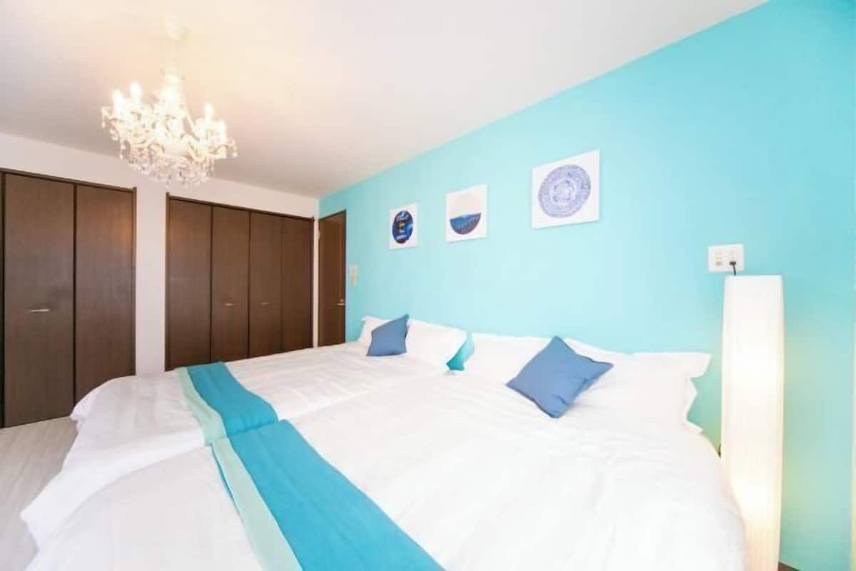 Cots/infant beds