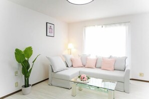 Iron/ironing board, cribs/infant beds - Awaji Seaside Resort in Ikuha (Awaji)