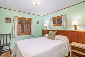 WiFi, bed sheets - Machin's Cottage #7 - Cottage Vibes (Estes Park)