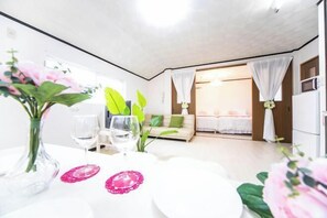 Een strijkplank/strijkijzer