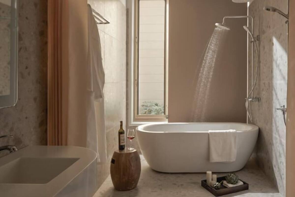 Bathroom | Free toiletries
