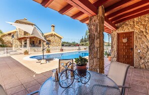 Outdoor dining - Awesome home in Cartagena with WiFi (Cartagena)