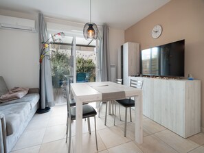 Dining - Bright villa 6 ppl, garden, close to the sea (Sérignan)