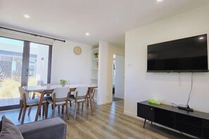 Cots/infant beds - Tekapo Top 1000 Apartment (Lake Tekapo)